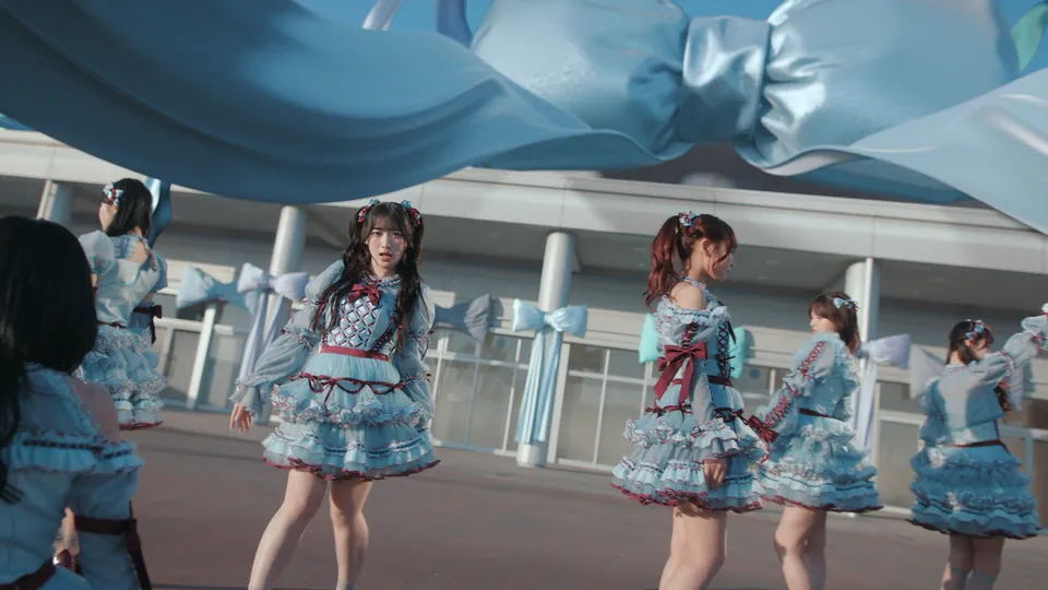 =LOVE 20th Single『劇薬中毒』Music Video