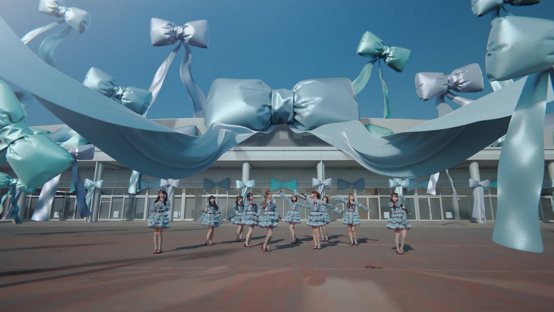 ＝LOVE 20th Single "劇薬中毒" Music Video